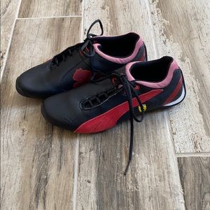 Vintage Ferrari Pumas, kids size 4/women’s 5.5